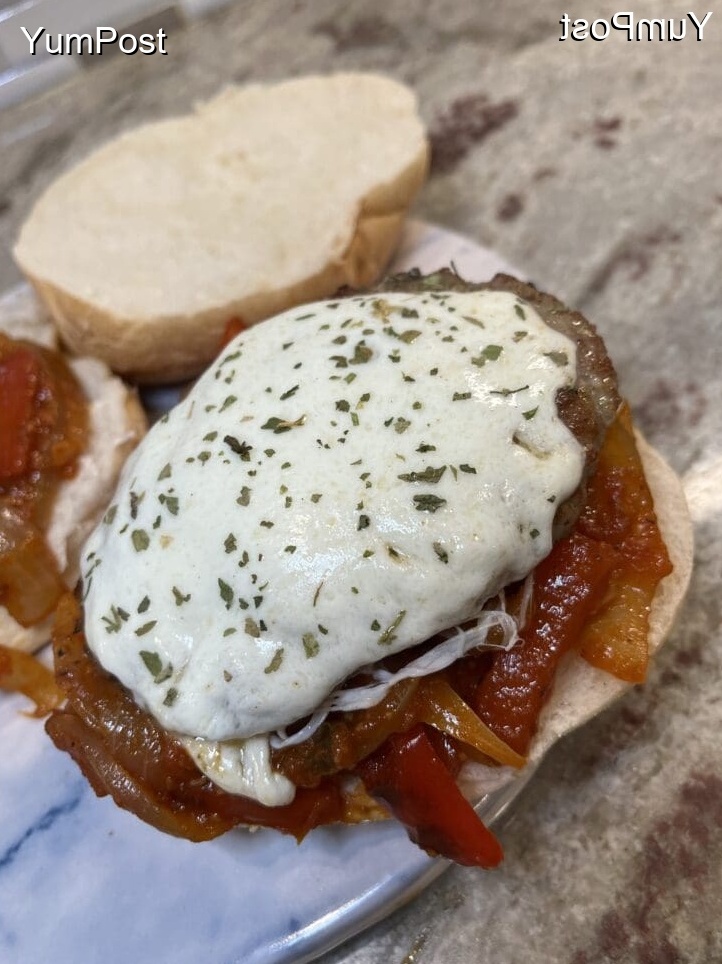 Simple Keto Recipe: SAUSAGE AND PEPPER PATTY MELT