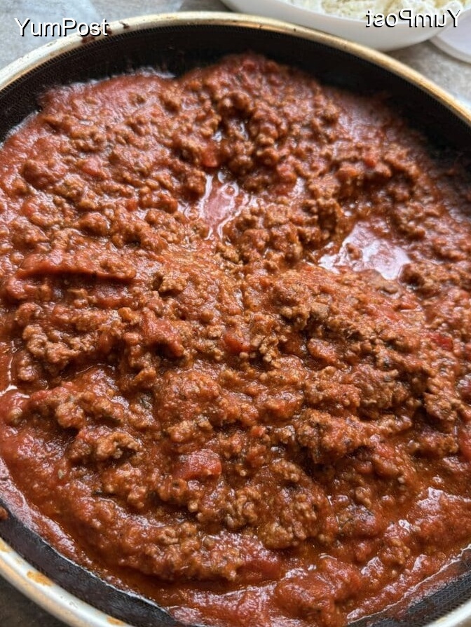 Simple Keto Recipe: EASY CROCKPOT LASAGNA WITH MEAT SAUCE (NO BOIL NOODLES)