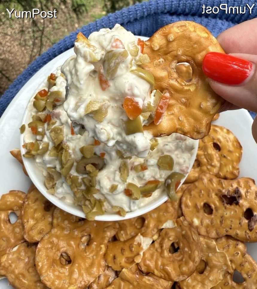 Simple Keto Recipe: GREEN OLIVE DIP