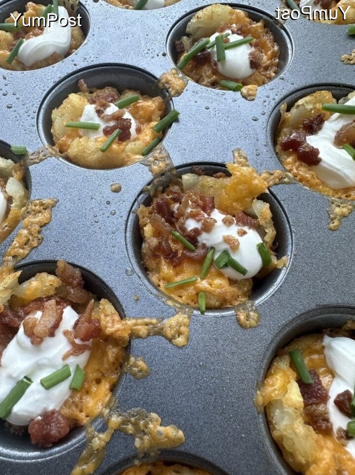 Simple Keto Recipe: LOADED TATER TOT CUPS